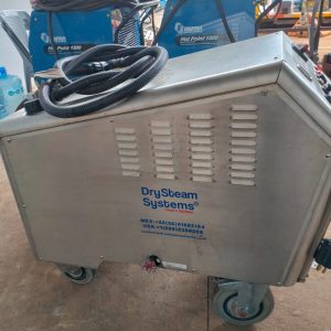 Generador de vapor marca LAVOR modelo GV VESUVIO 18